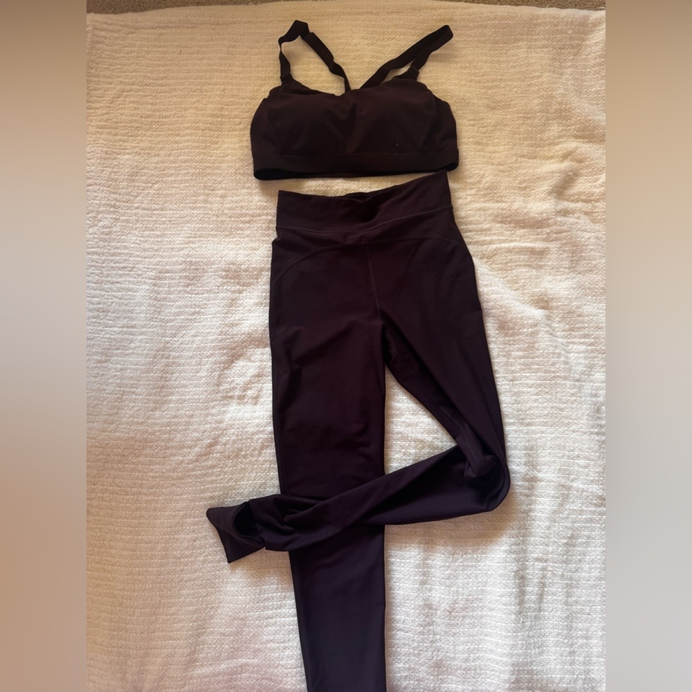 Old navy Sports Bra and Leggings Set
